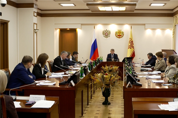 Описание: Показатель бедности в Чувашии к  2030 году должен составить  9  процентов, вместо нынешних -  18 и 4 процента. 