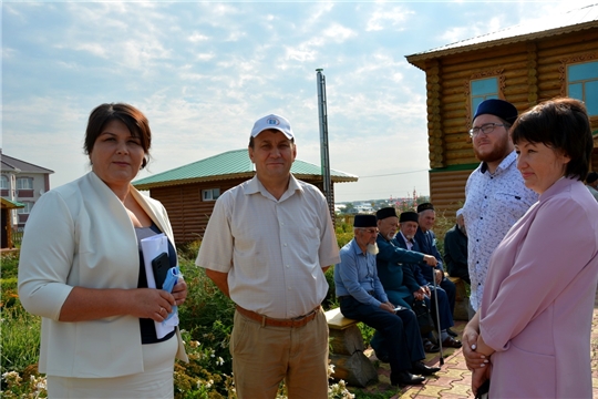 В ходе встречи с имамами мусульманских приходов обсуждены задачи по предотвращению дальнейшего распространения COVID-19 в праздничные дни