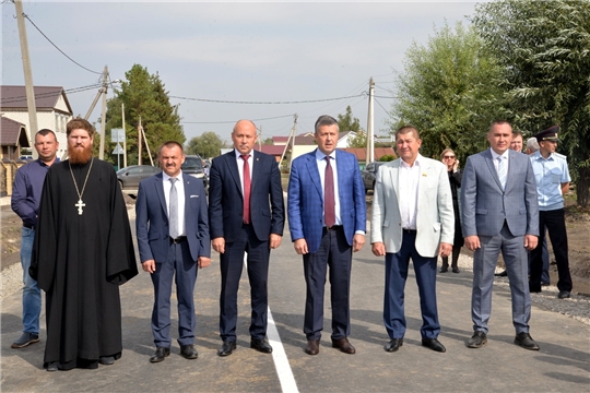 В с.Батырево состоялось открытие дороги, ведущей к начальной школе