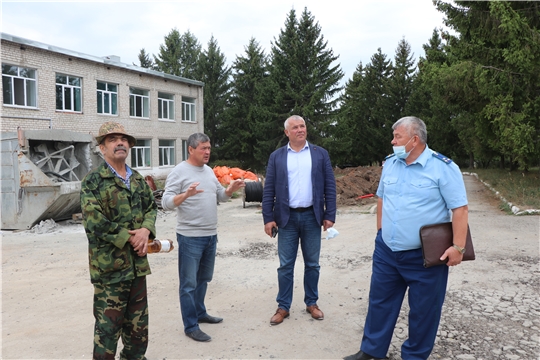 Капитальный ремонт Абашевской школы на контроле у главы администрации Чебоксарского района Николая Хорасёва