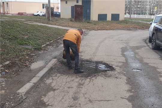 «Решаем вместе»: по просьбе жителей Чебоксар отремонтировано дорожное полотно