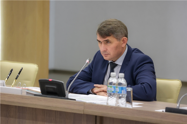 Глава Чувашии предложил разработать инструменты стимулирования выхода граждан из «тени»