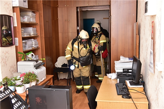 Пожарно-тактическая тренировка в администрации Ибресинского района
