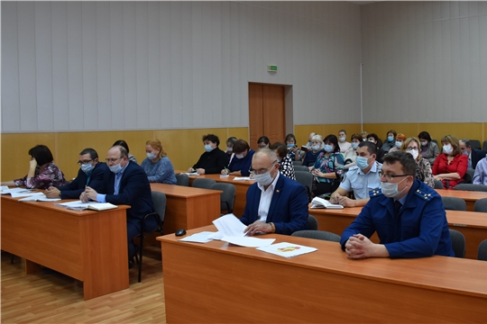 Состоялось очередное заседание оперативного штаба по предупреждению распространения новой коронавирусной инфекции на территории Красноармейского района