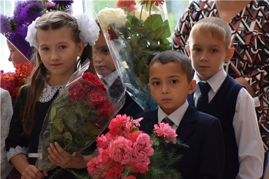 Обновленная Новоатайская школа встретила учеников 1 сентября
