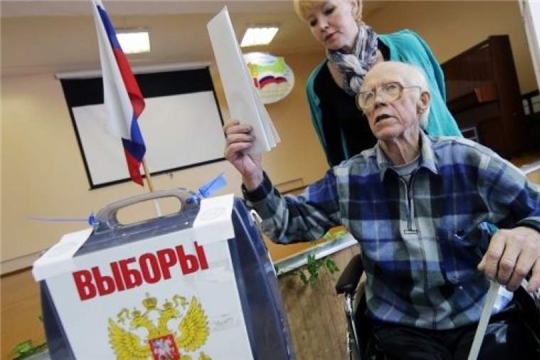 Социальные работники в дни голосования будут сопровождать граждан с инвалидностью на избирательные участки
