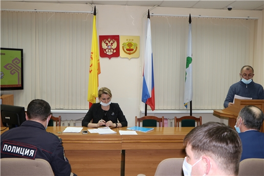 Заседания Оперативного штаба по предупреждению завоза и распространения новой коронавирусой инфекции на территории Чебоксарского района и Комиссии по предупреждению и ликвидации чрезвычайных ситуаций и обеспечению пожарной безопасности Чебоксарского района