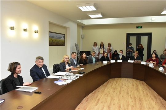 Встреча Олега Николаева с коллективом ИД «Хыпар» 