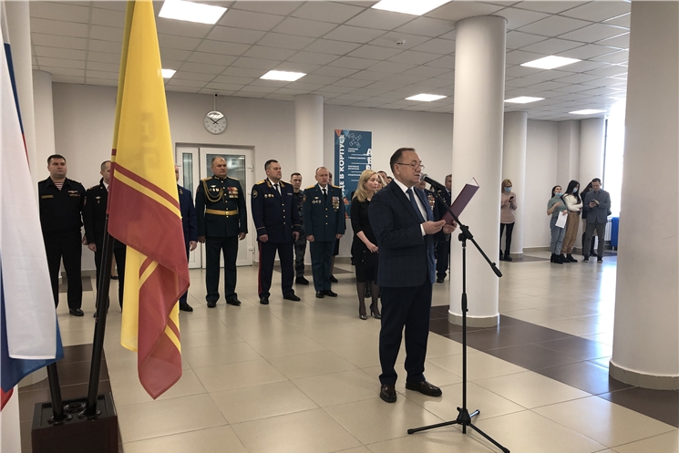 Главный федеральный инспектор по Чувашской Республике Геннадий Федоров поздравил кадет с принятием присяги