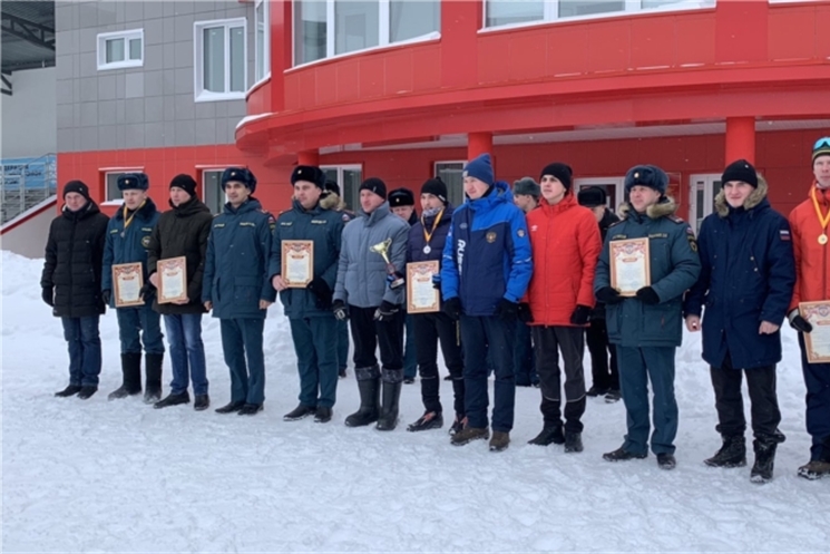 В городе Чебоксары состоялись соревнования спасателей по лыжным гонкам