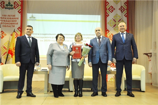 Альбина Егорова поблагодарила всех жителей Чебоксарского района за добросовестный труд на благо родного края