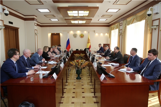 Состоялась встреча руководства парламента республики и представителей депутатских фракций с Главой региона
