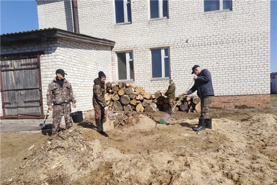 В Алатырском лесничестве прошел экологический субботник «Зеленая весна»