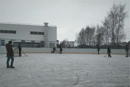 В ФСК "Дельфин" функционирует каток, который пользуется популярностью у детей и взрослых 