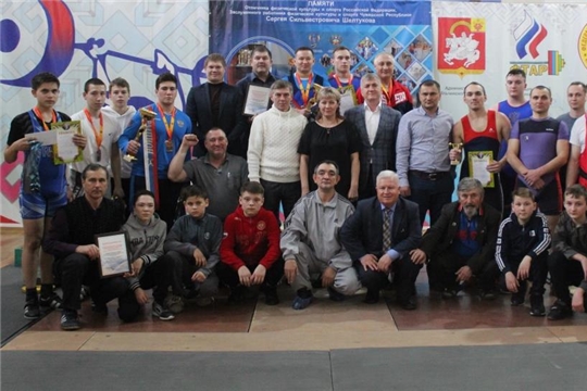 Состоялось первенство Яльчикского района по тяжелой атлетике среди школьников памяти чемпионов Чувашии Александра Кедрова и Алексея Шляпина