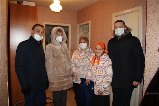 В Цивильском районе участникам Великой Отечественной войны вручены продуктовые наборы