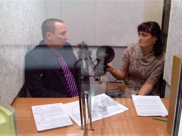 Гость радиопередачи "Тема дня" - гендиректор Чебоксарского аэропорта Александр Жирнов