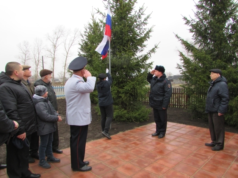 В день сотрудников МВД в Чувашии открыли обелиск и парк