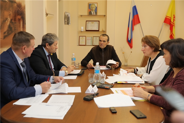 Глава Чувашии Михаил Игнатьев провел совещание с руководством города Алатыря по вопросам формирования местного бюджета