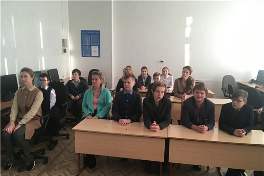 В День Конституции в МБОУ «СОШ №3» г.Шумерля прошел Конституционный диктант в рамках реализации проекта РДШ