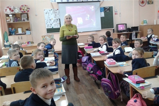 Детский отдел межпоселенческой библиотеки рассказывает детям о профессиях