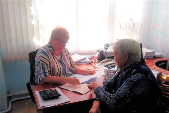 С начала года за бесплатной юридической помощью в столичный центр соцобслуживания населения обратилось 17 807 человек