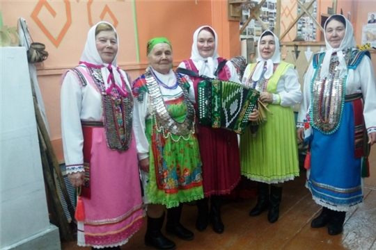 Çĕньялсене тĕлĕнтерсе килтĕмĕр