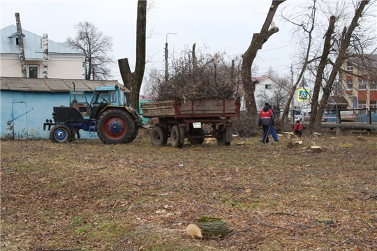 В п. Урмары продолжаются работы по подготовке площадки под строительство футбольного поля