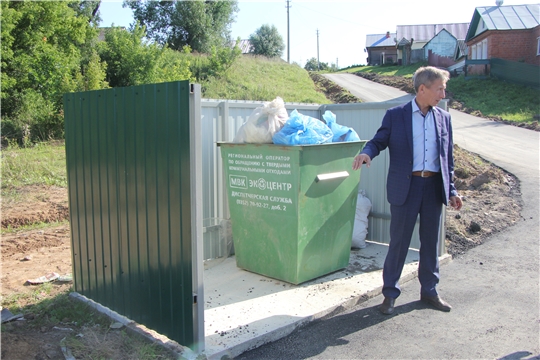 Поселения Чебоксарского района обустраиваются новыми евроконтейнерами