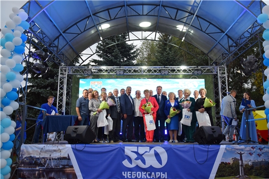 В День города юбилейные медали «В память о 550-летии города Чебоксары» получили чебоксарцы, внесшие весомый вклад в развитие столицы
