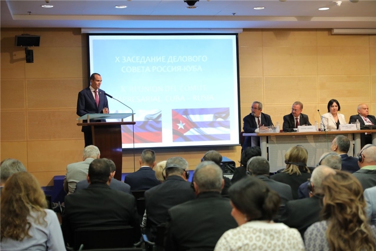 Михаил Игнатьев в Москве приветствовал участников X заседания Делового Совета Россия – Куба и посетил выставку «Куба в России – 2019»  