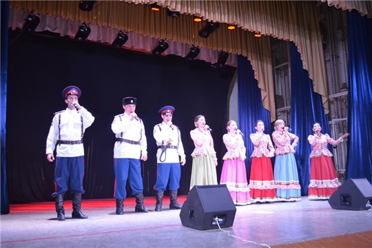 В Шумерле состоялся концерт народного казачьего ансамбля "Раздолица" мемориального комплекса «Победа» г. Чебоксары