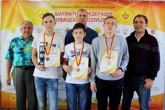Красночетайские шахматисты вновь взяли пальму первенства