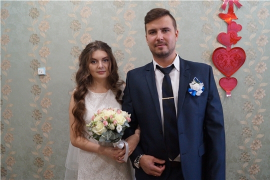 В день "трёх девяток" - 19.09.19 отделом - ЗАГС администрации города Новочебоксарска зарегистрировано 14 пар молодоженов