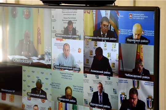 Заместитель Председателя Кабинета Министров Чувашской Республики – министр сельского хозяйства Чувашии Сергей Артамонов провел видеоконференцию с главами администраций муниципальных районов республики