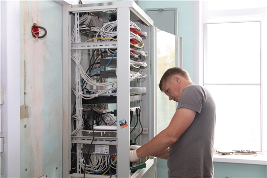  в Новочебоксарске близится к завершению второй этап капитального ремонта школы № 3