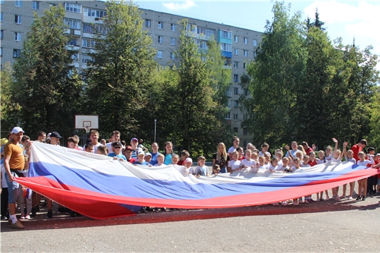 В Новочебоксарске состоялся легкоатлетический пробег «Триколор»