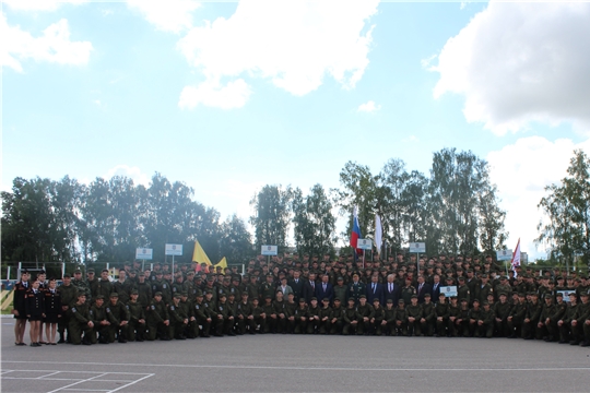 Постигать азы армейской жизни начали участники второй смены Юнармейского оборонно-спортивного лагеря «Гвардеец»
