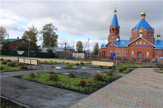В селе Шемурша завершается благоустройство общественной территории