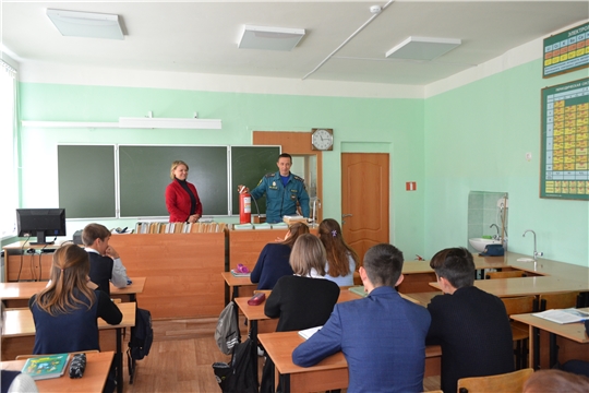 Месячник пожарной безопасности в образовательных организациях Шемуршинского района