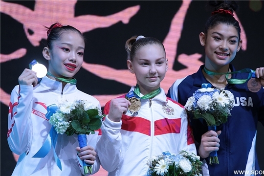 Елена Герасимова завоевала три медали на первом в истории юниорском первенстве мира по спортивной гимнастике