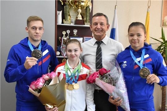 Михаил Богаратов встретился с медалистами Европейских игр и первенства мира по спортивной гимнастике
