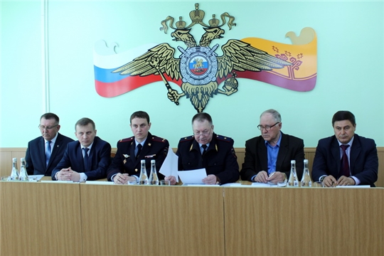 Полици ĕçченĕсем канашларĕç