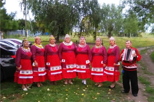 Выступление фольклорного коллектива «Алмантай» стало украшением свадьбы
