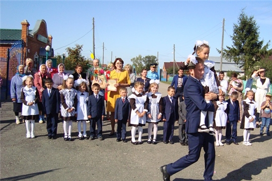 Светлый праздник Первого звонка в Байдеряковской ООШ
