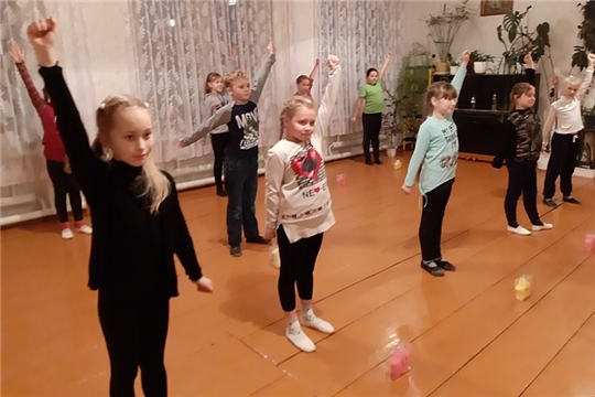 Физкультурно-оздоровительный урок в Октябрьском сельском Доме культуры