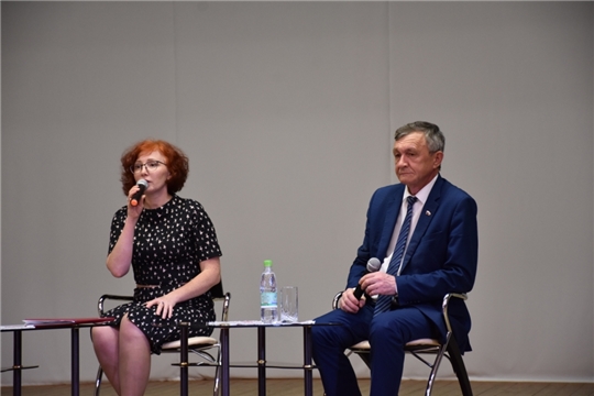 Аликовский район с рабочим визитом посетила Елена Чернова.