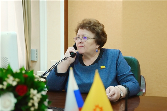 Председатель Госсовета Альбина Егорова обеспечила 10 многодетных семей Чебоксарского района продуктовыми наборами