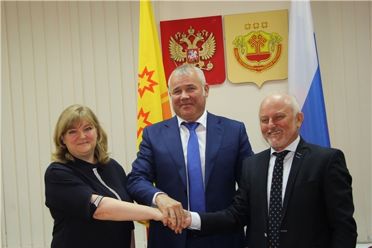 Подписание трёхстороннего соглашения о социальном партнёрстве на 2020-2022 годы