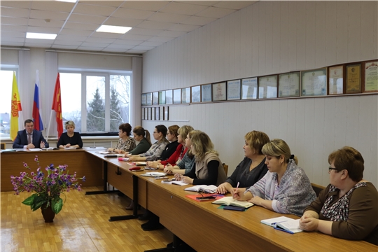 Работникам сферы образования Алатыря представили нового руководителя